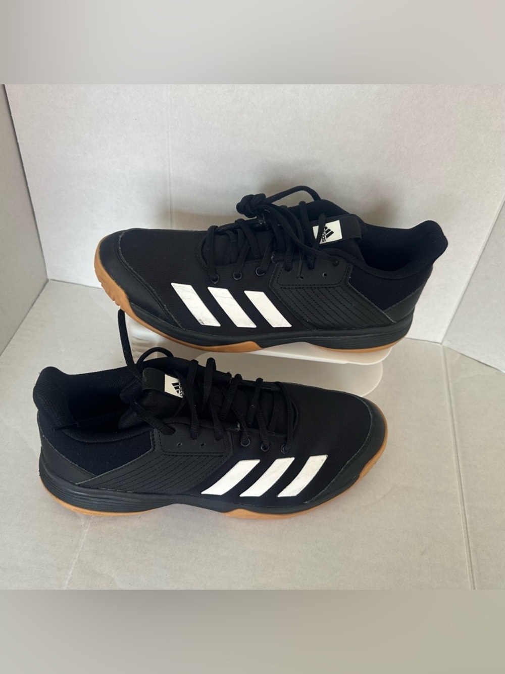 Adidas Ligra 6 Women's Size 9 1/2 Volleyball Shoes 'Core Black Gum' Sneaker